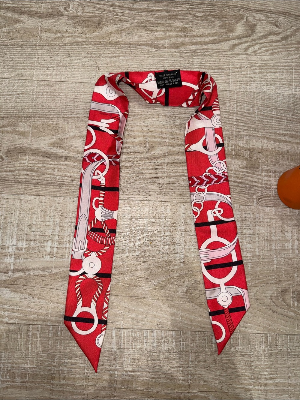 Hermès Red Silk Twilly with White and Pink Harness Motif - Picture 3 of 3